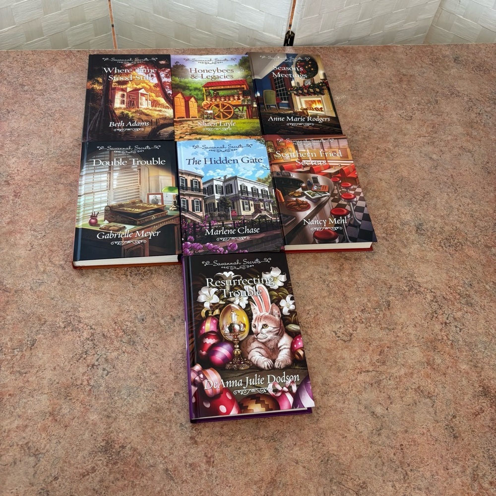 Savannah Secrets 7 hardcover book mystery bundle